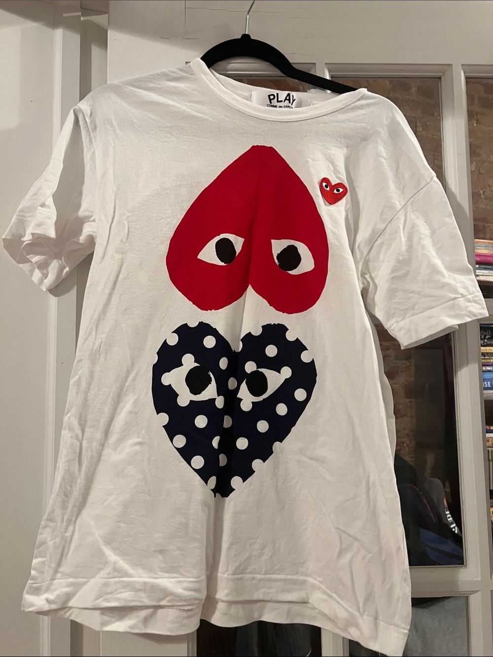 Comme des Garcons PLAY White Cotton Tee with Red & Navy Heart Graphics